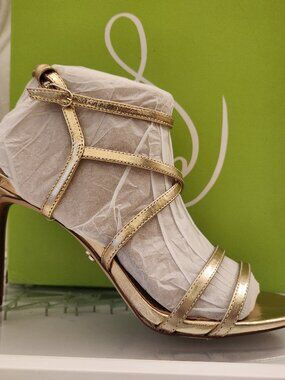 Sam Edelman "Delanie" Gold Leather Heeled Sandals. NIB. Size 9.